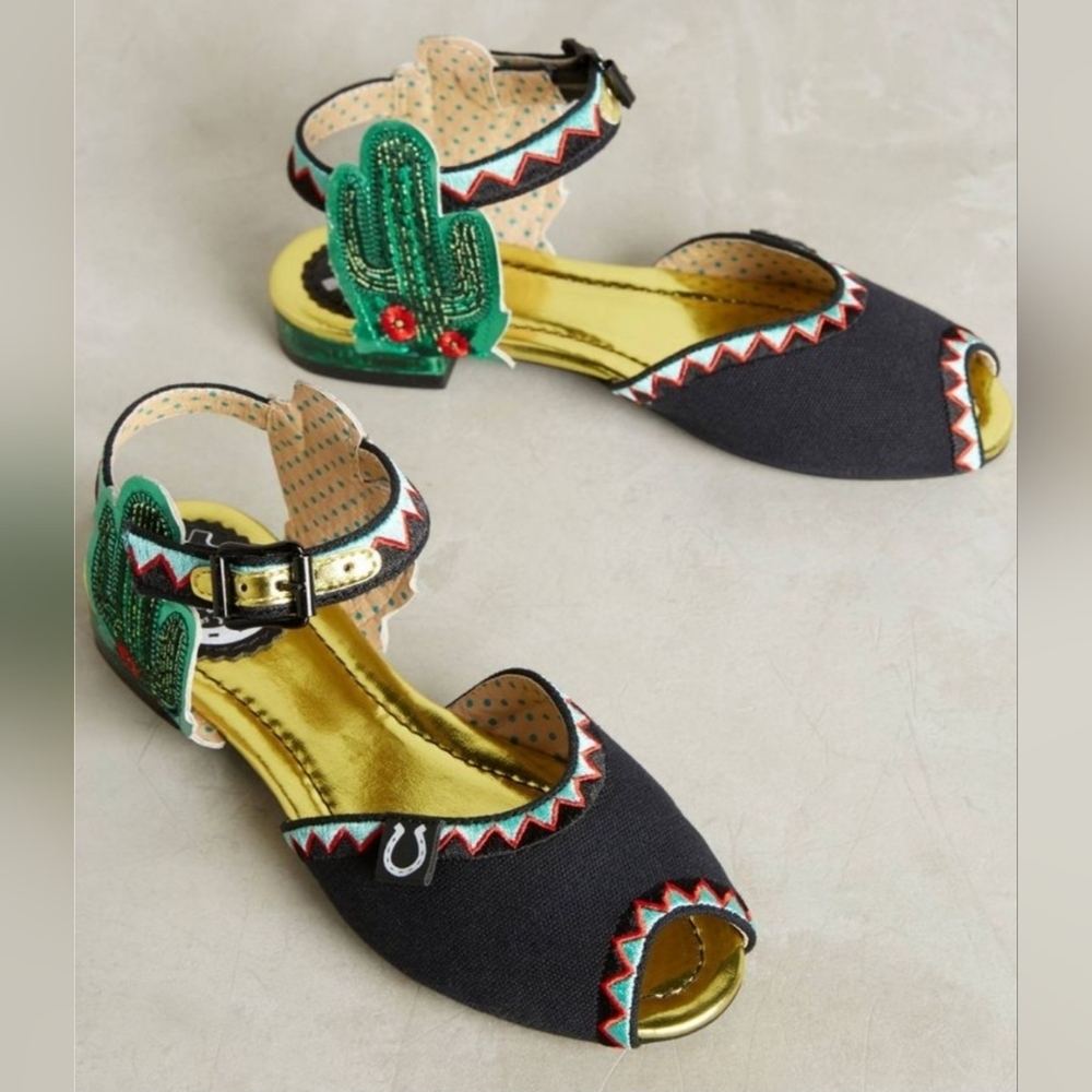 Miss L Fire Serape Sandals, VGUC, Size 37